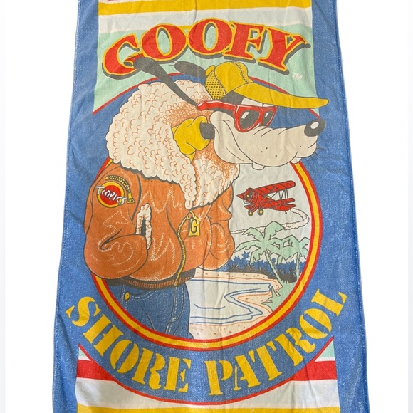 Vintage Disney Goofy Shore Patrol Beach Towel Faded - Picture 2 of 5